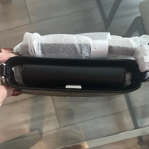 Michael Kors Bryant Small Metallic Signature Logo Convertible Pochette - Picture 3 of 7